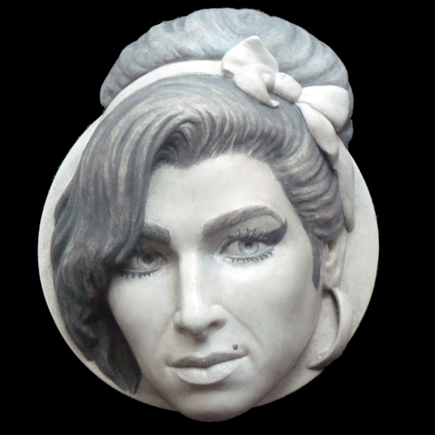 Amy Winehouse Sculpture