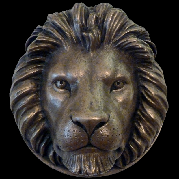 Lion Head Sculpture in bronze resin
